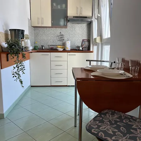 Gostinjska kuća Znjan 3*