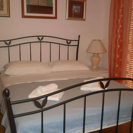 Znjan Gostinjska kuća 3*