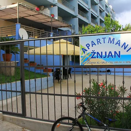 Znjan بيت ضيافة 3*