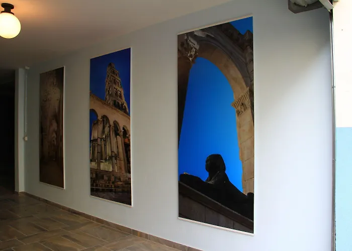 Guest house Znjan 3*