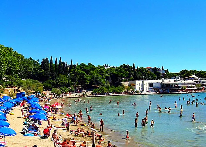 Guest house Znjan 3*