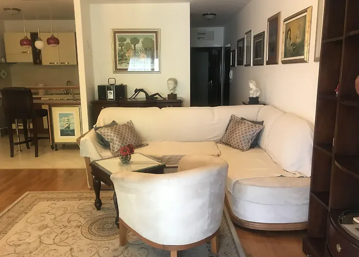 Znjan Guest house 3*