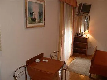 Znjan 3*